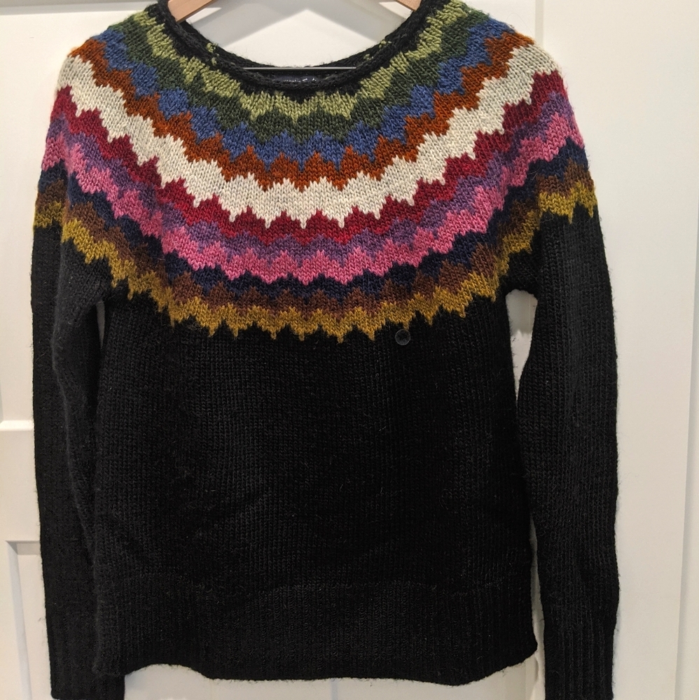 American Eagle Sweater